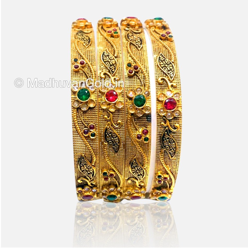 22K Gold Atractive Kada Bangles 4 Set